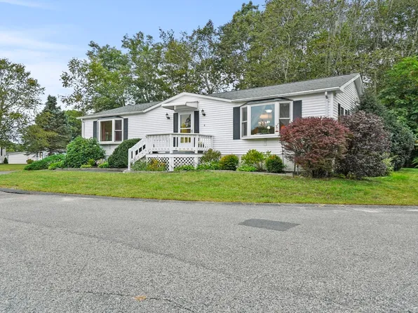 4 Horn Beam St, Rockland, MA 02370