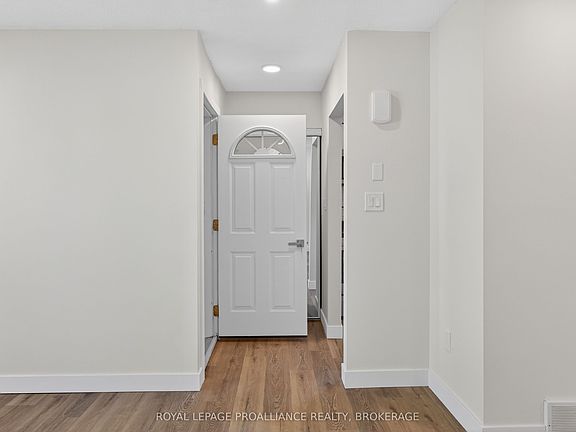 2nd image of 1088 Pinewood Pl
