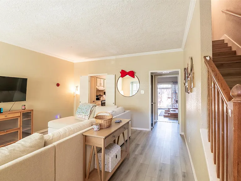 3729 Wakeforest St — Photo 2