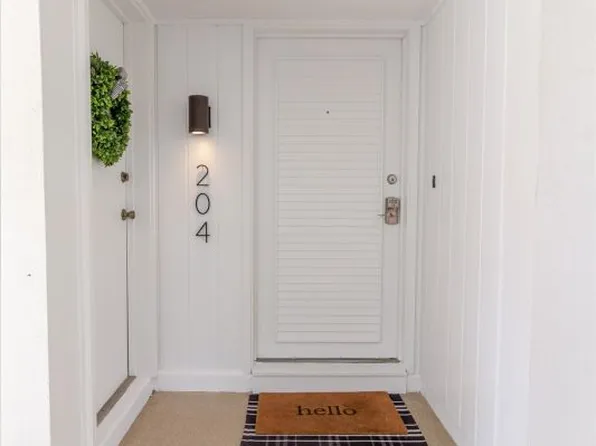 311 Island Way APT 204, Clearwater, FL 33767