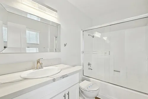 Olive Street Apartments Photo 1