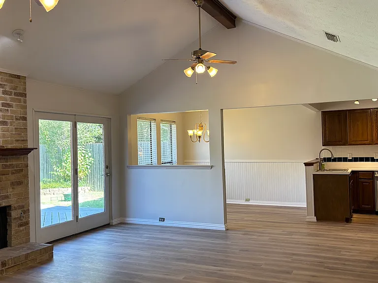 3732 Racquet Ct — Photo 6