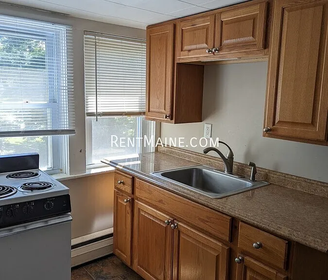 40 Gilman Falls Ave #2 — Photo 8