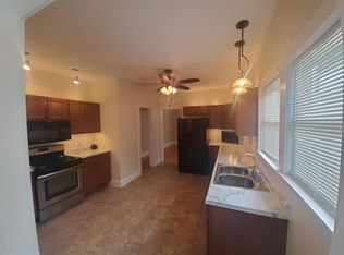 6022 11th Ave APT 1, Kenosha, WI 53143