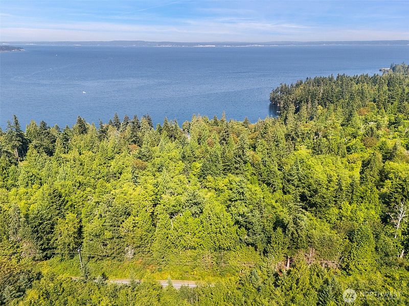4th image of 0 Oak Bay Road