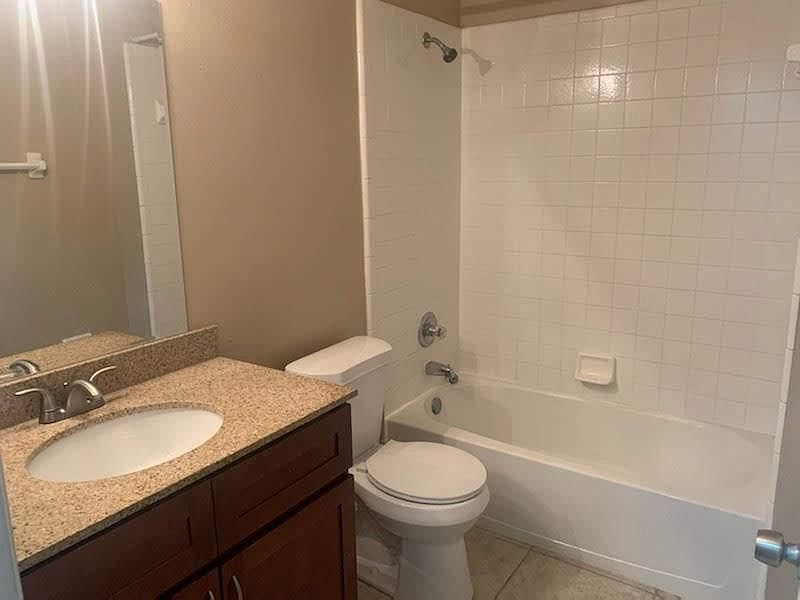 1st image of 6517 Canterlea Dr