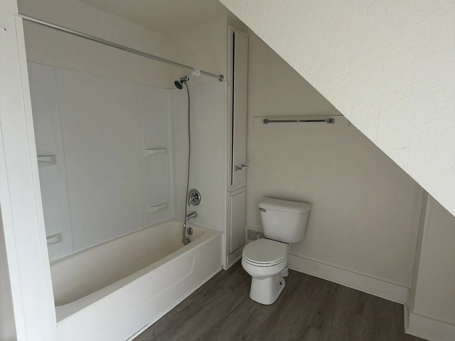 1 bed, $900 — Photo 2