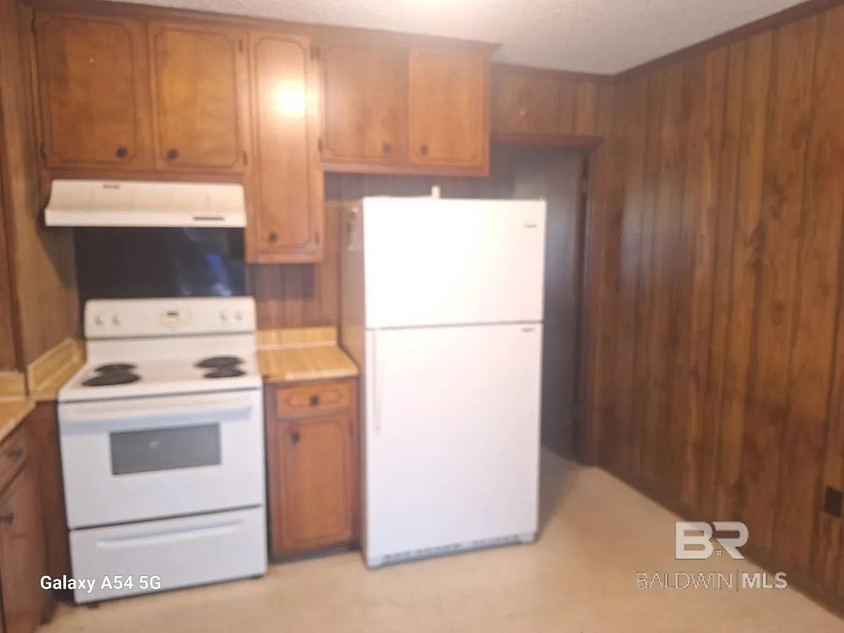 Building Photo - 2209 Wolf Ridge Rd #B