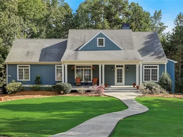 8990 Private Cove Dr, Gainesville, GA 30506