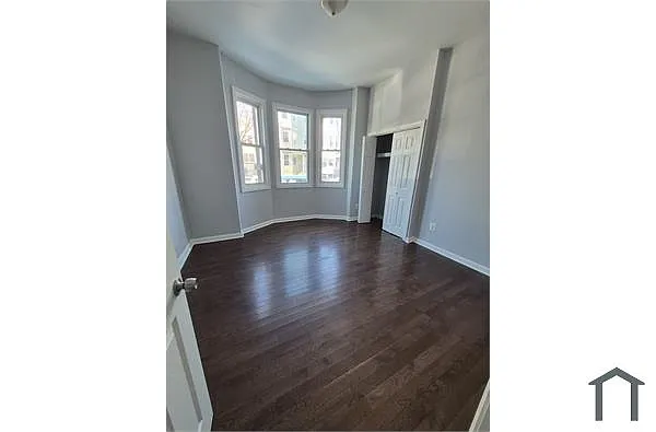 Building Photo - 270 Littleton Ave #1