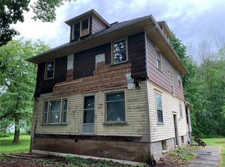 809 Webster Rd, Webster, NY 14580