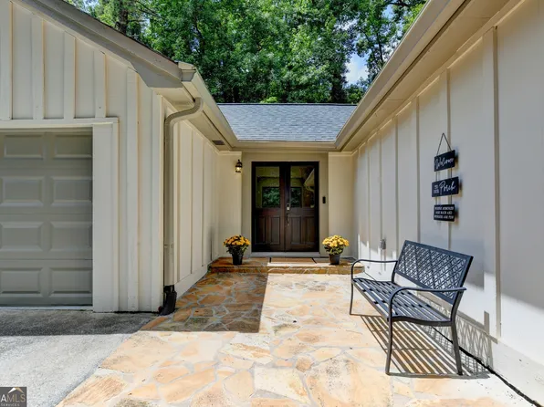 131 Denna Dr, Alpharetta, GA 30009