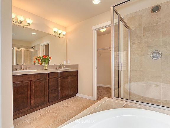 5th image of 9027 Aster Street SE #94