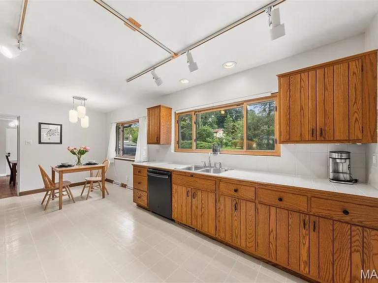 23 Beaver Dr — Photo 9