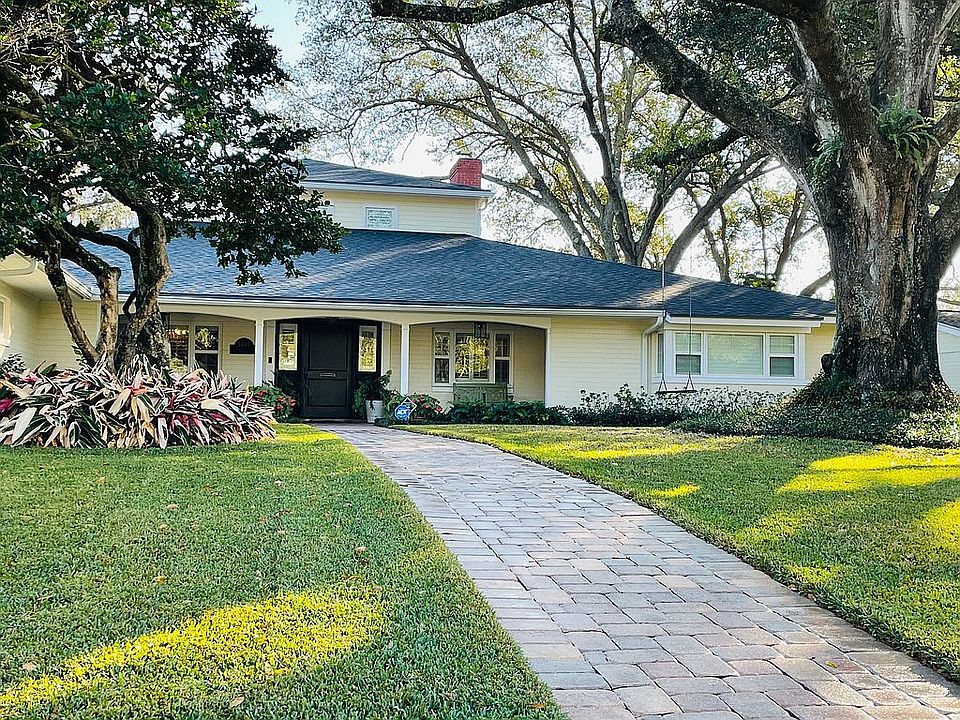1st image of 1401 Country Ln