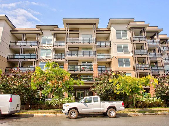 2nd image of 22577 Royal Cres #401