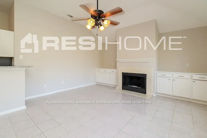 7866 Sawmill Trl — Photo 3