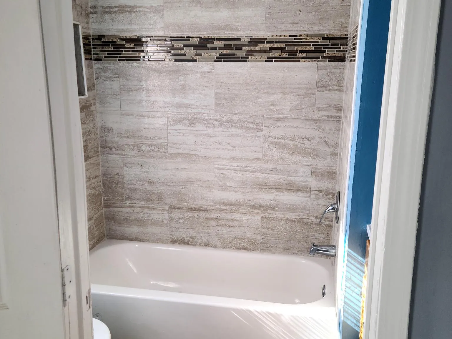 3 bed, 1300 sqft, $1,500 — Photo 4