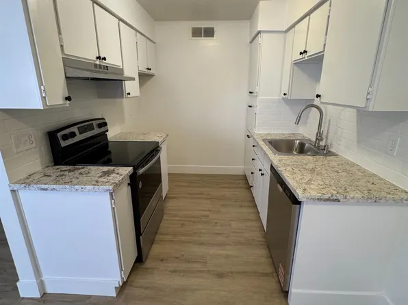 1550 W Ashlan Ave APT 134, Fresno, CA 93705