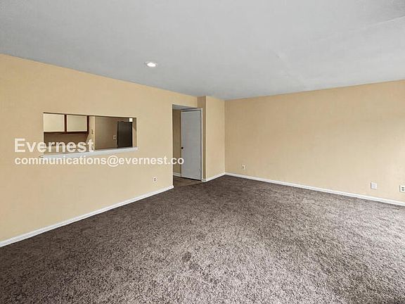 4th image of 3846 Staffordshire Ln
