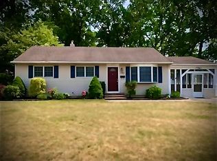 185 Carol Dr, Toms River, NJ 08753