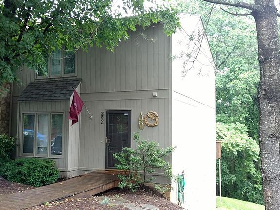 2nd image of 3533 Londonderry Ln