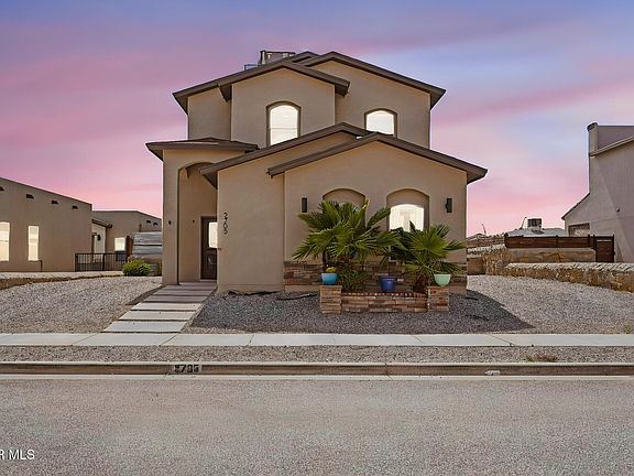2nd image of 2705 Maria Casas St