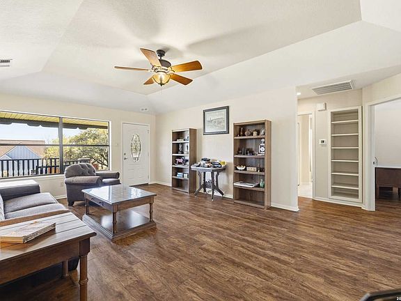 5th image of 227 Southway Drive