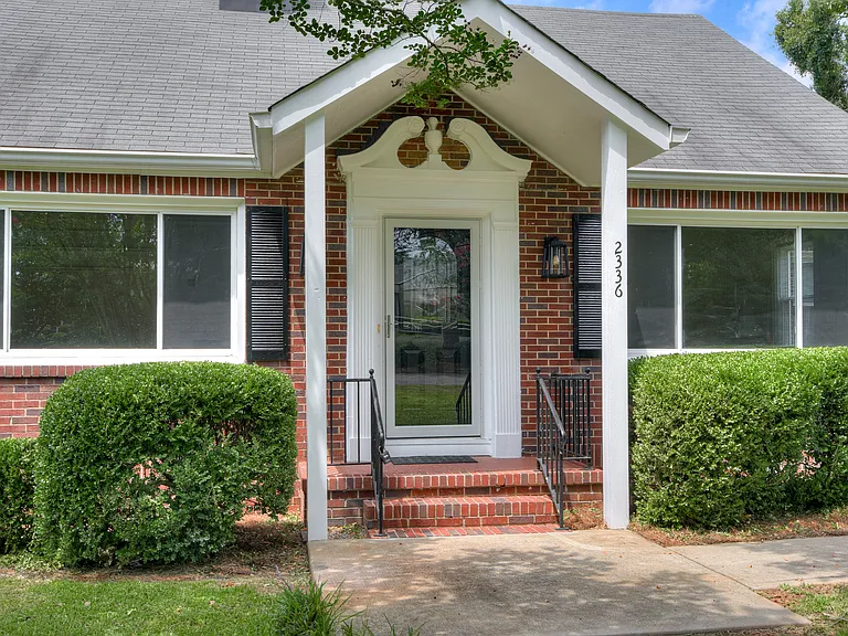 2336 Redwood Dr — Photo 30