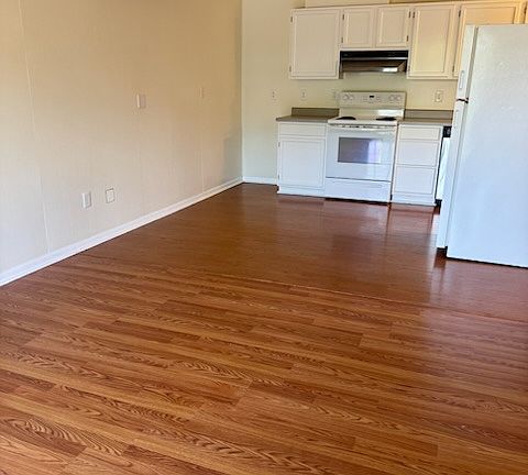 Looking from living room into kitchen