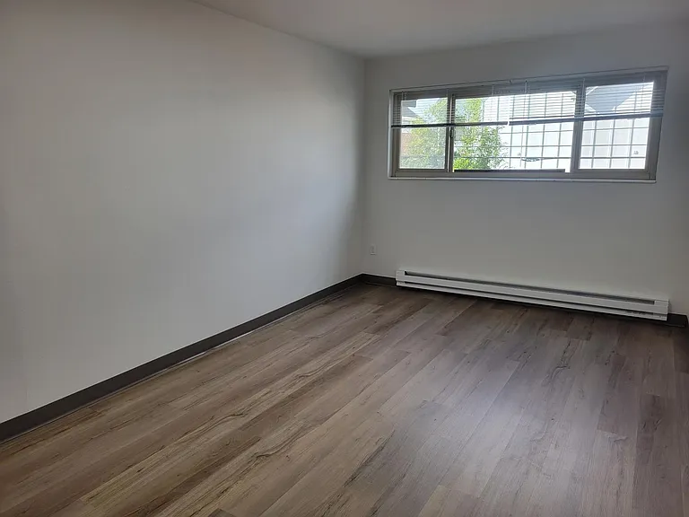 Franklin Apartments — Photo 17