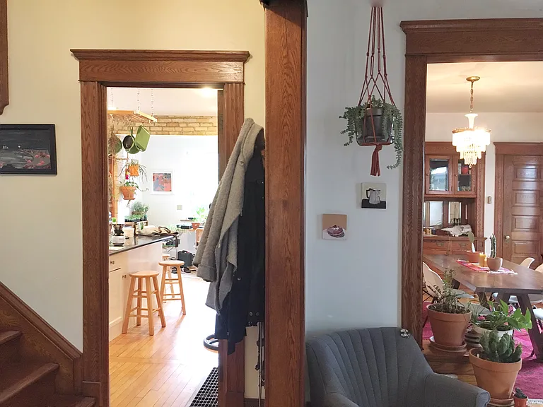 2941 Oakland Ave — Photo 3
