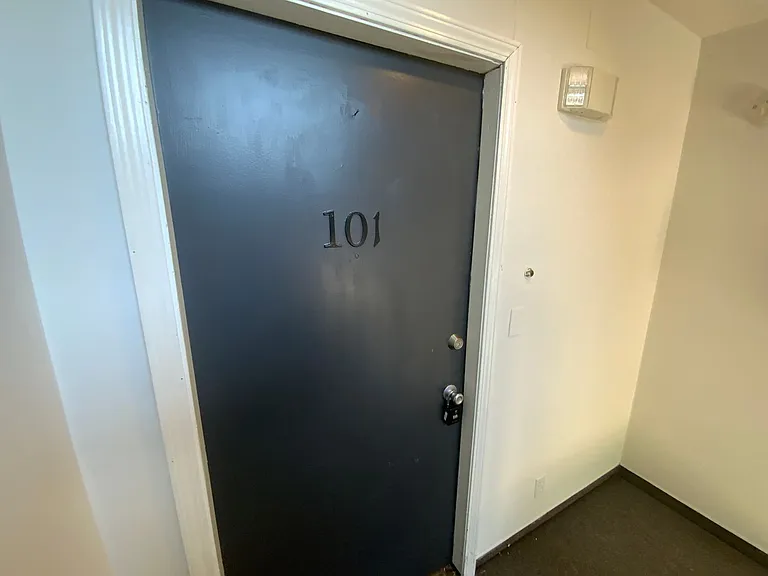 Anthony Street Condos — Photo 14