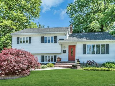 14 Radnor Court, Hicksville, NY, 11801