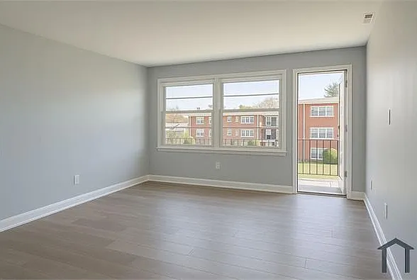 3703 Clarks Ln — Photo 2