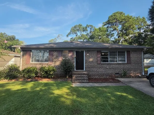 1010 26th Ave N, Hueytown, AL 35023