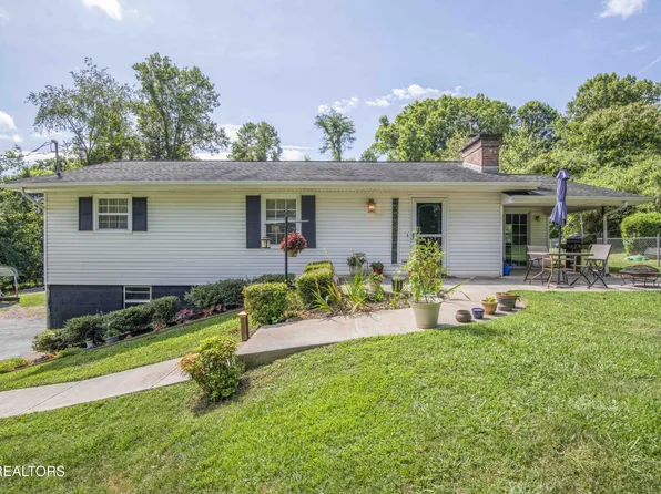 385 Stevens Ln, Lenoir City, TN 37771