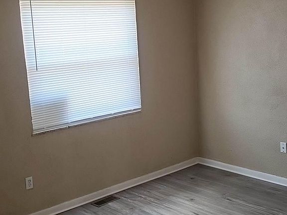 5th image of 1290 Deeds Ave APT C