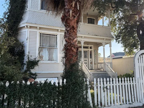 2223 Avenue K, Galveston, TX 77550