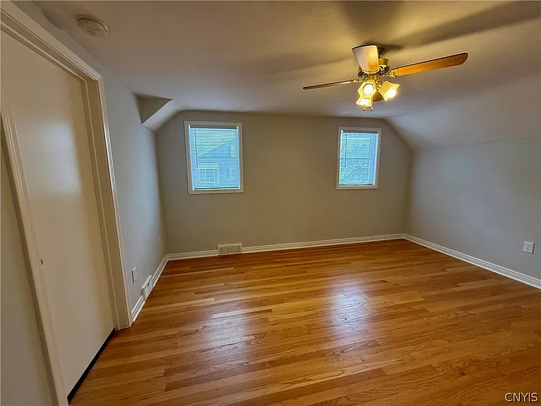 223 Cleveland Blvd — Photo 39
