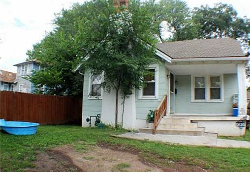 2nd image of 1810 E 73rd St
