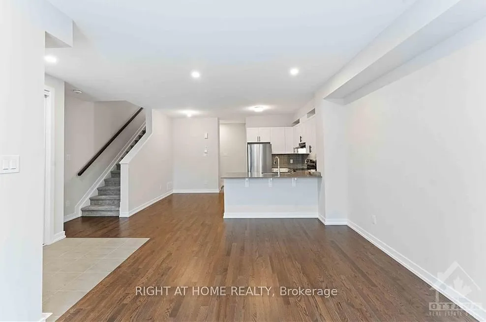 3 bed, $2,450 — Photo 4