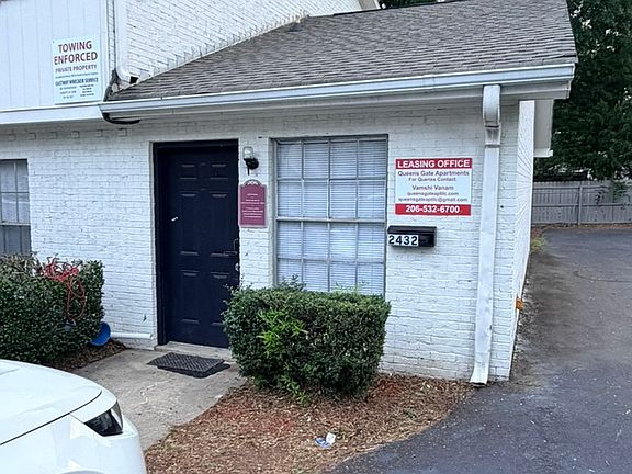 3rd image of 2432 Pruitt St APT 8