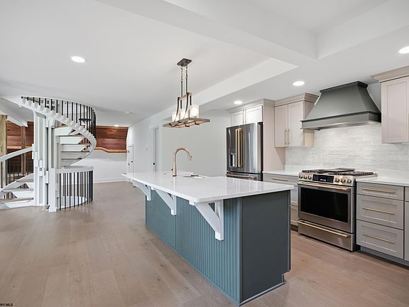 4th image of 74 Lu Ln