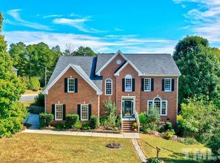 8704 Green Cliff Ct, Raleigh, NC 27615