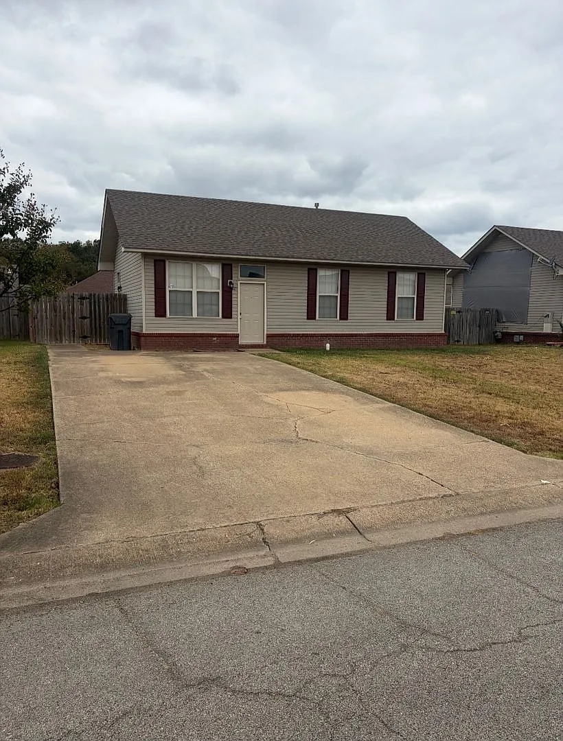 4850 E. Highland Jonesboro, AR 72401 — Photo 1