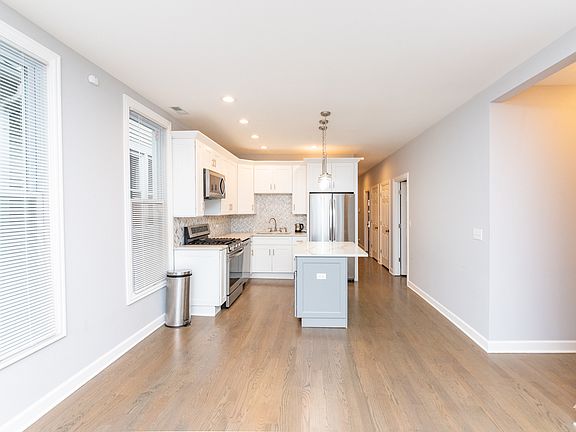 3rd image of 1821 N Tripp Ave #2