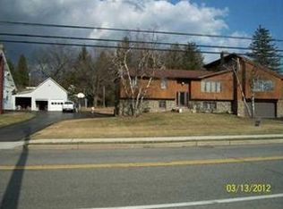 107 S Main St, Florida, NY 10921