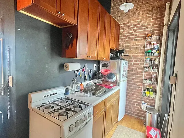 1046 Bergen St #4F — Photo 6