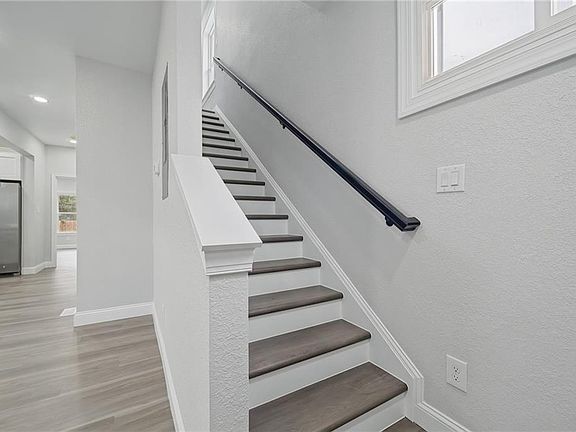 5th image of 1136 35th St